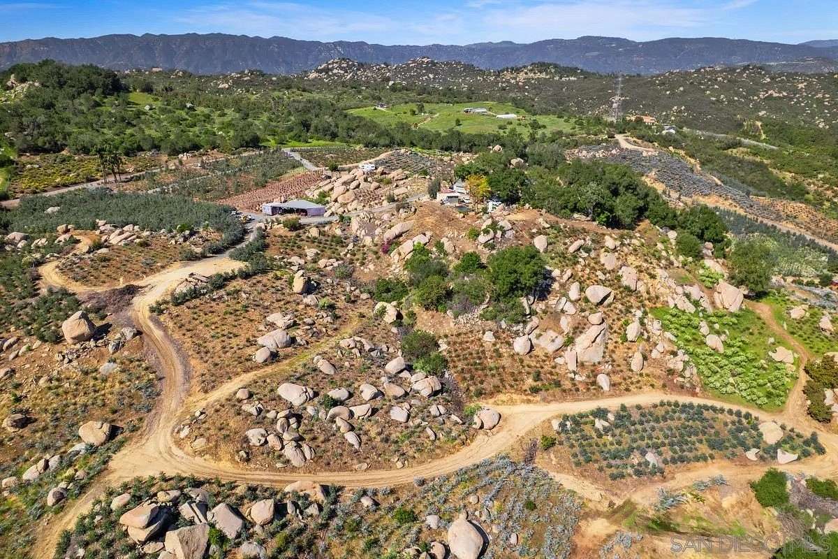 39.5 Acres of Agricultural & Residential Land for Sale in Fallbrook, California