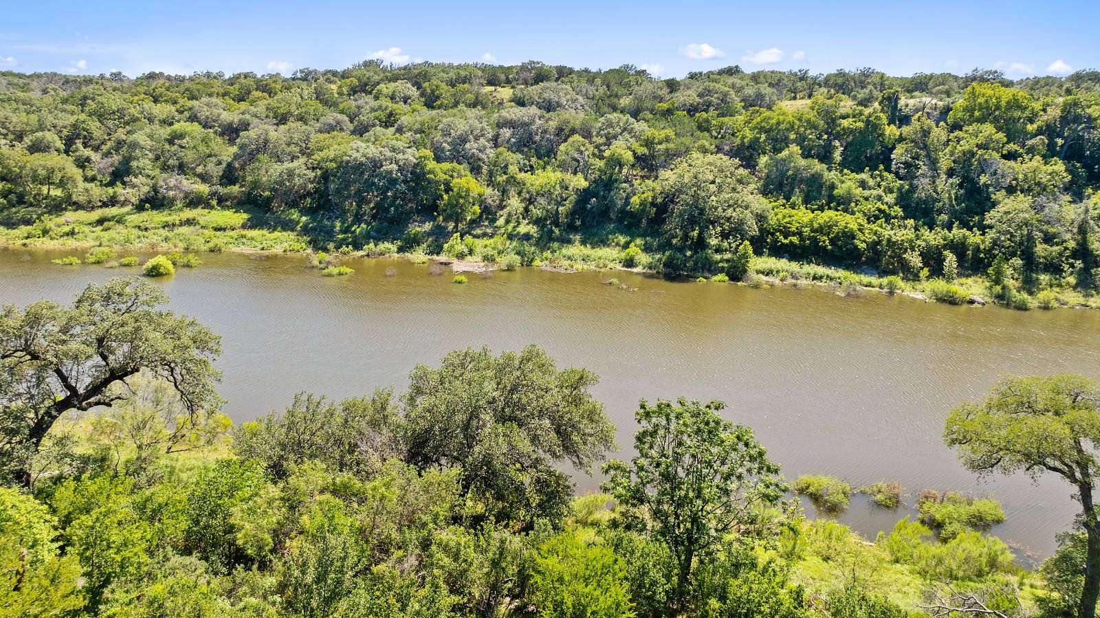 10 Acres of Land for Sale in Spicewood, Texas