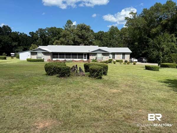 1.6 Acres of Improved Mixed-Use Land for Sale in Bay Minette, Alabama