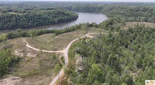 297 Acres of Land for Sale in Albany, Kentucky