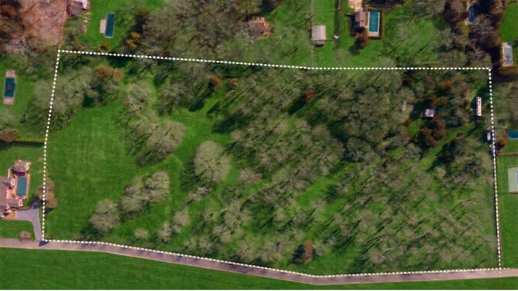 10.7 Acres of Land for Sale in Southampton, New York