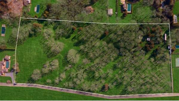 10.7 Acres of Land for Sale in Southampton, New York