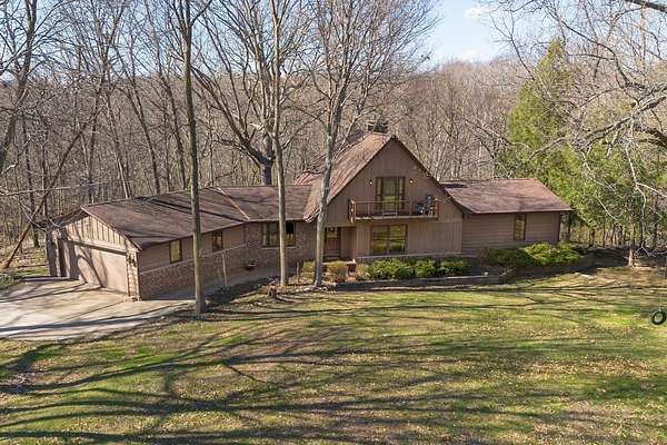 3 Acres of Land with Home for Sale in Princeton, Illinois