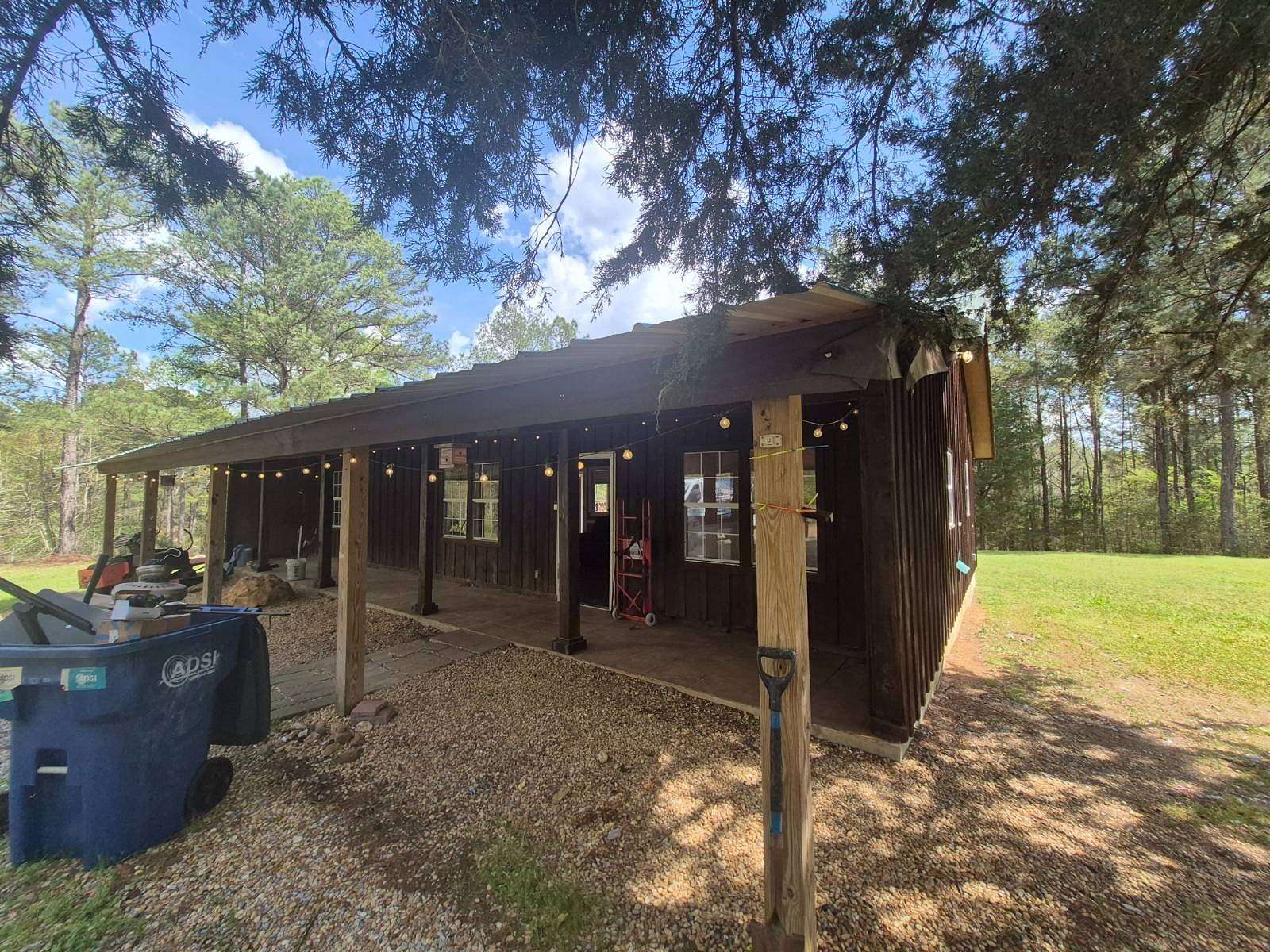 7.19 Acres of Land with Home for Sale in Wetumpka, Alabama