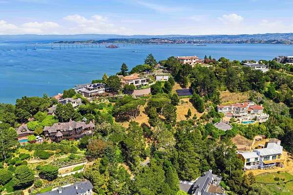 1.26 Acres of Residential Land for Sale in Tiburon, California