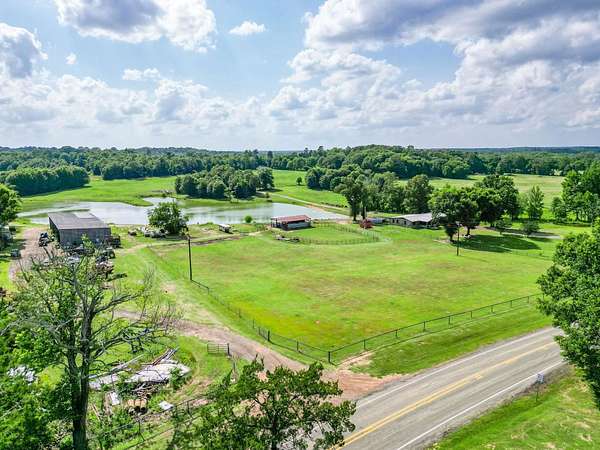 10 Acres of Residential Land for Sale in Hughes Springs, Texas