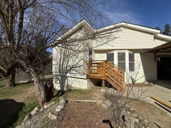 31.5 Acres of Land with Home for Sale in Malo, Washington