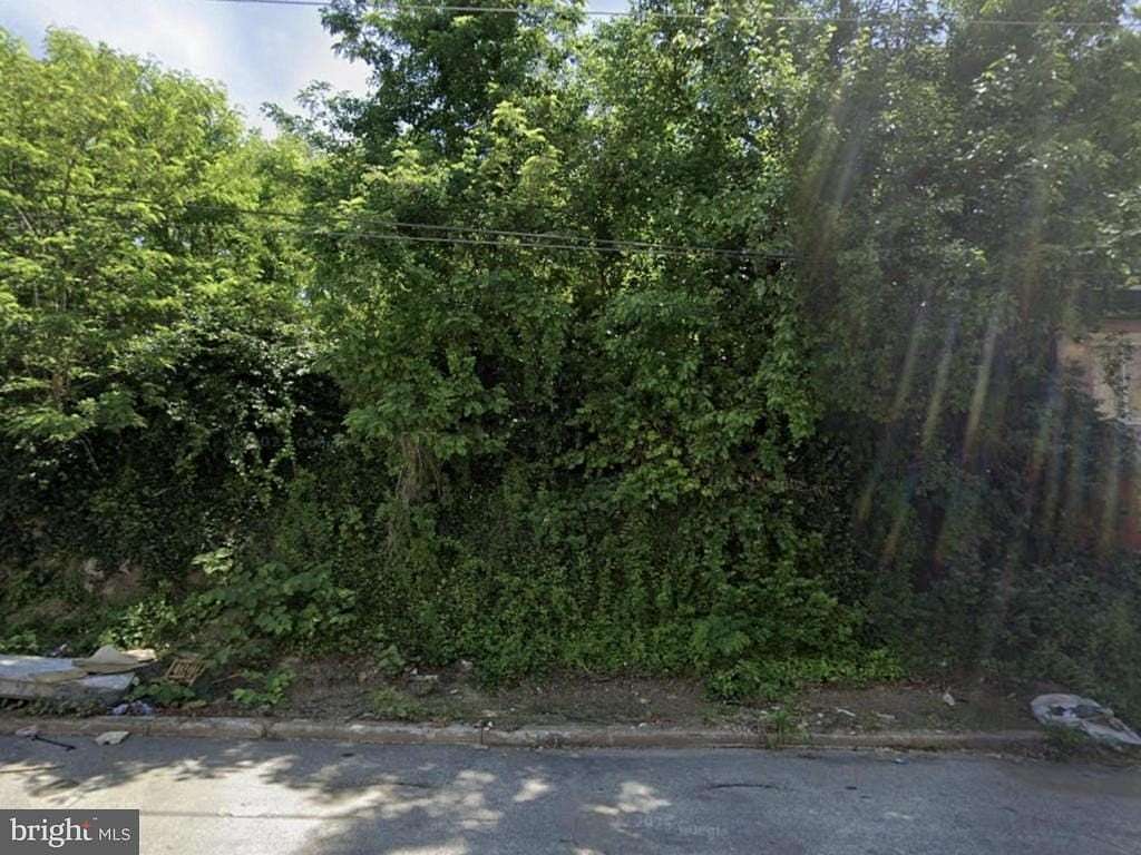 0.04 Acres of Residential Land for Sale in Philadelphia, Pennsylvania