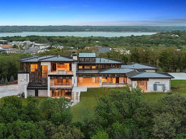 8.69 Acres of Land with Home for Sale in Southlake, Texas