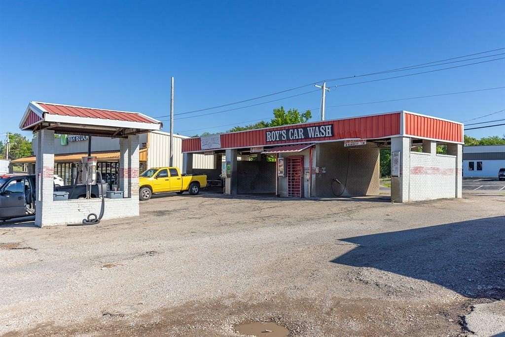 0.22 Acres of Commercial Land for Sale in Emory, Texas