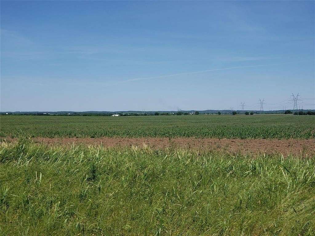 5 Acres of Land for Sale in Valley View, Texas