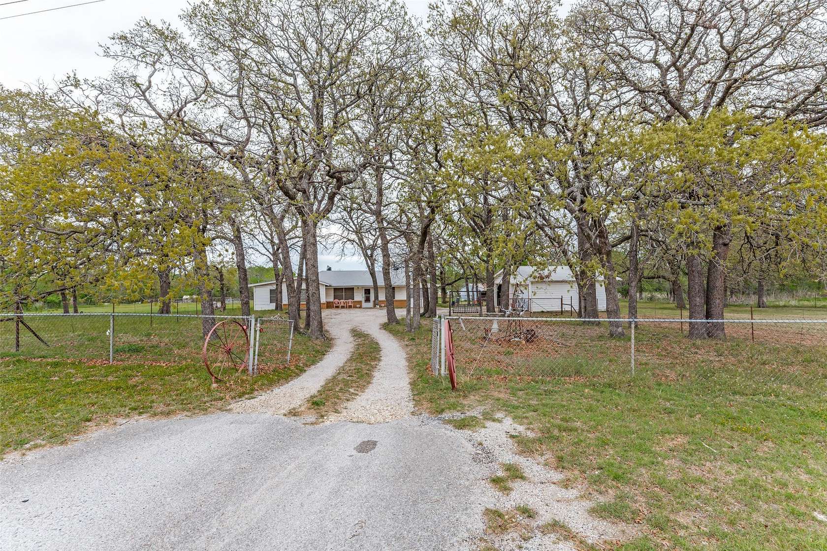 2.37 Acres of Improved Mixed-Use Land for Sale in Springtown, Texas