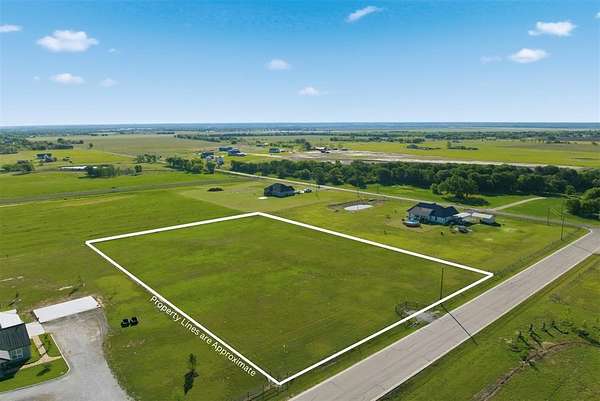 2.59 Acres of Residential Land for Sale in Elm Mott, Texas