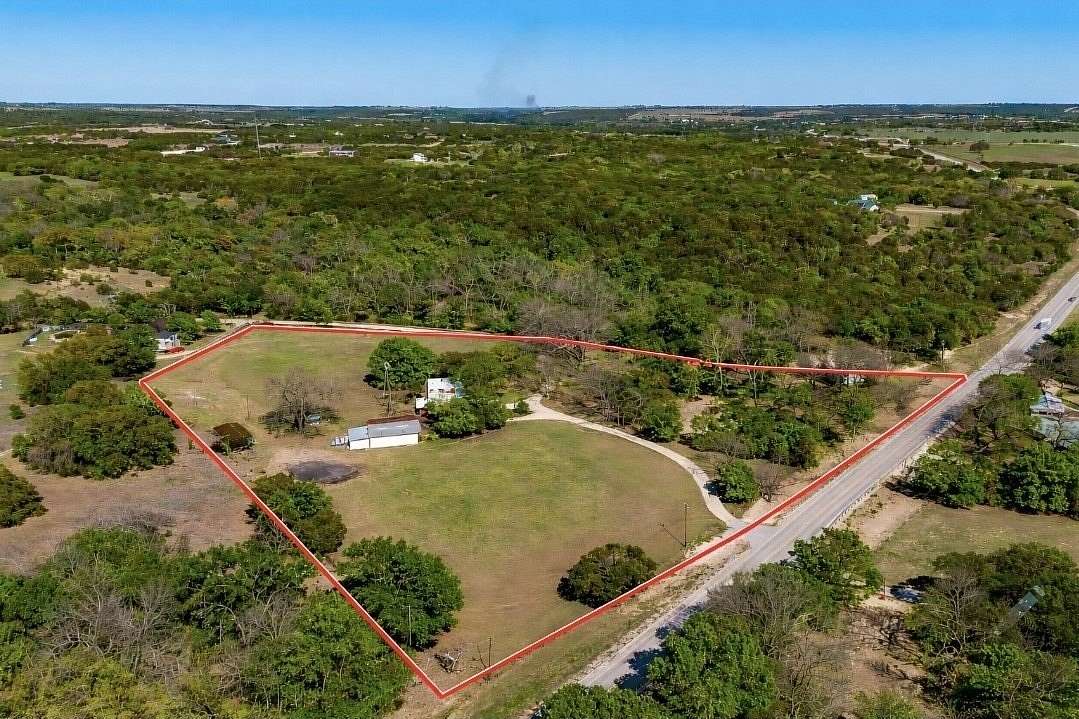 8 Acres of Land with Home for Sale in Granbury, Texas