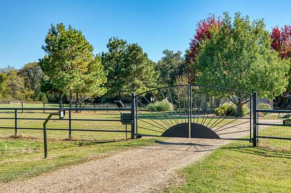 46.2 Acres of Agricultural Land with Home for Sale in Emory, Texas