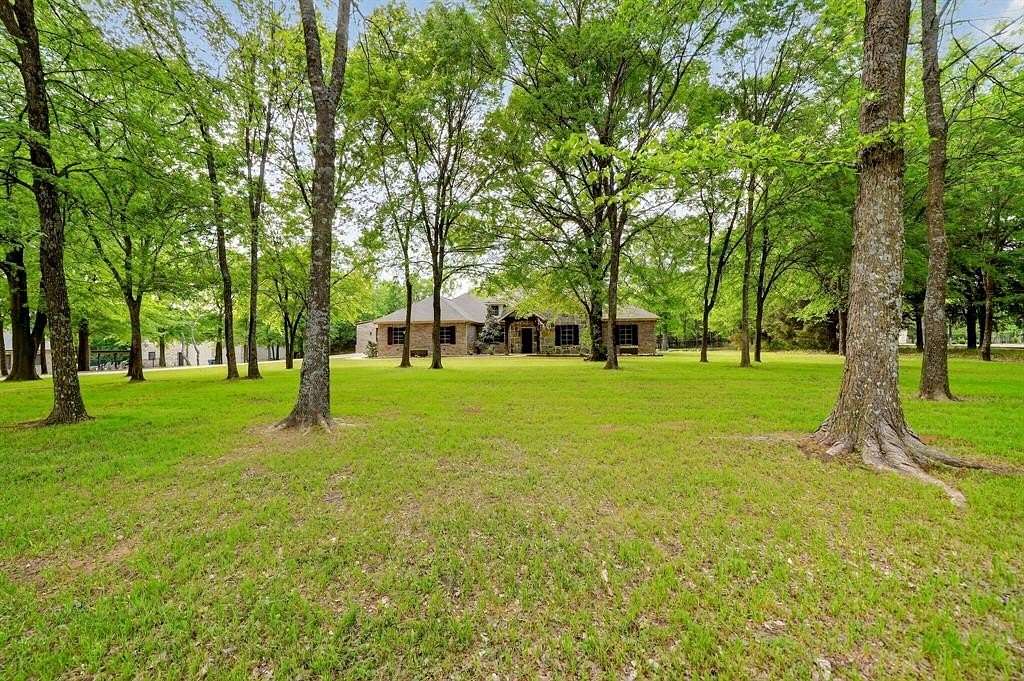 5 Acres of Land with Home for Sale in Wills Point, Texas