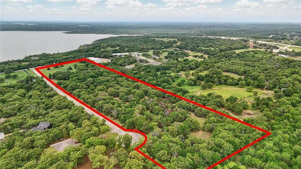 16.8 Acres of Agricultural Land for Sale in Cross Roads, Texas