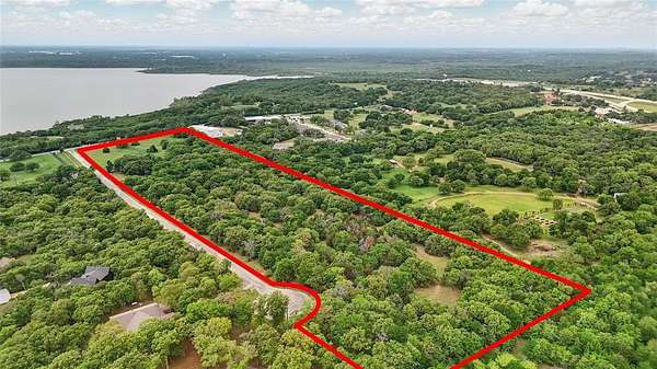 16.8 Acres of Agricultural Land for Sale in Cross Roads, Texas