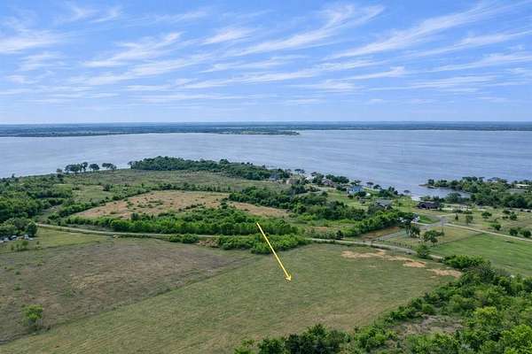 13 Acres of Land for Sale in Kerens, Texas