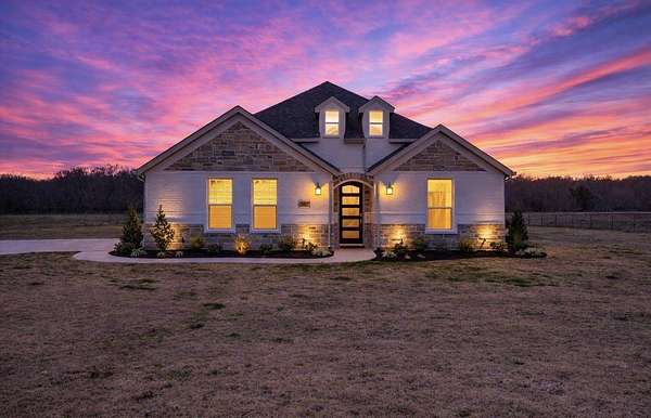 2 Acres of Land with Home for Sale in Caddo Mills, Texas