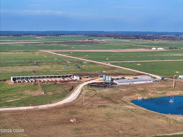 2,132 Acres of Agricultural Land with Home for Sale in Stark City, Missouri