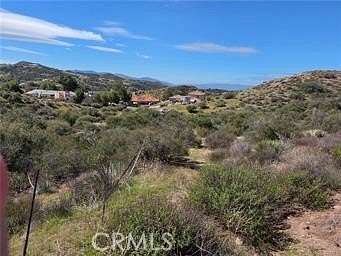 4 Acres of Land for Sale in Agua Dulce, California