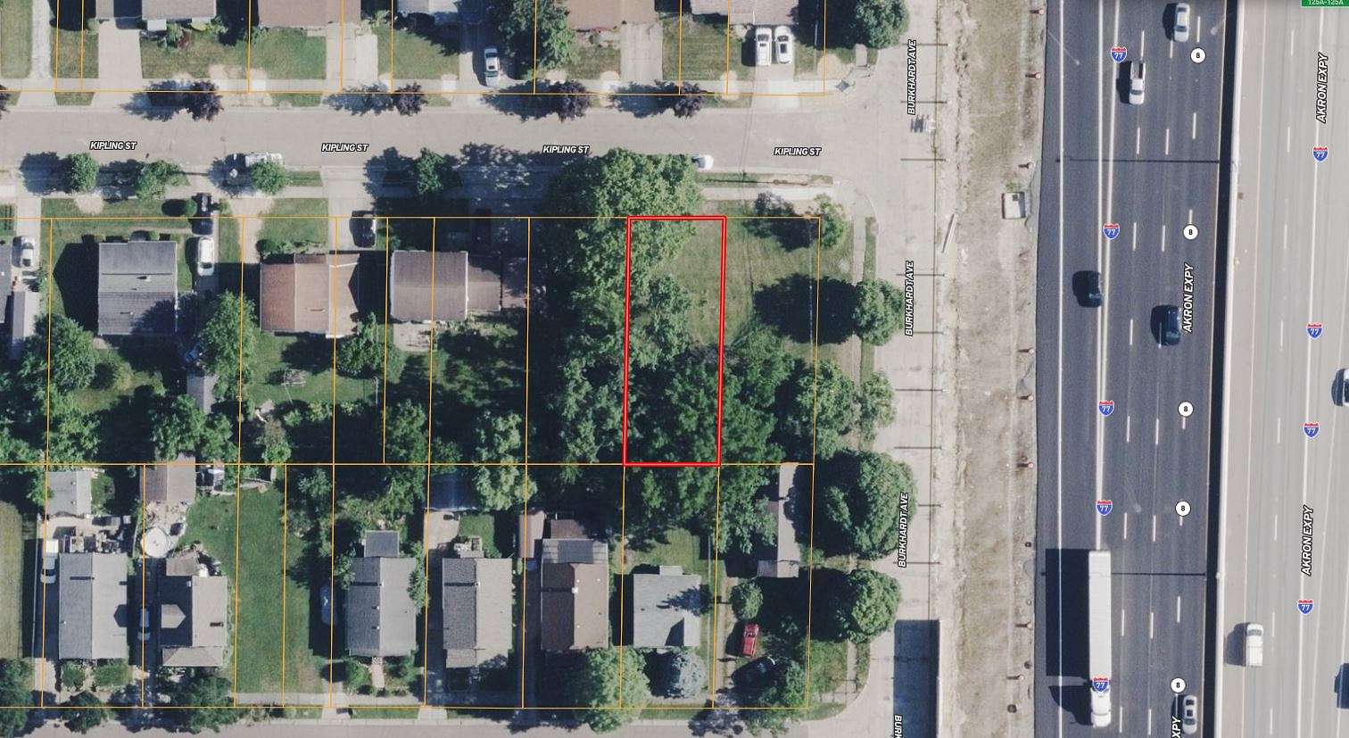 0.09 Acres of Recreational Land for Sale in Akron, Ohio