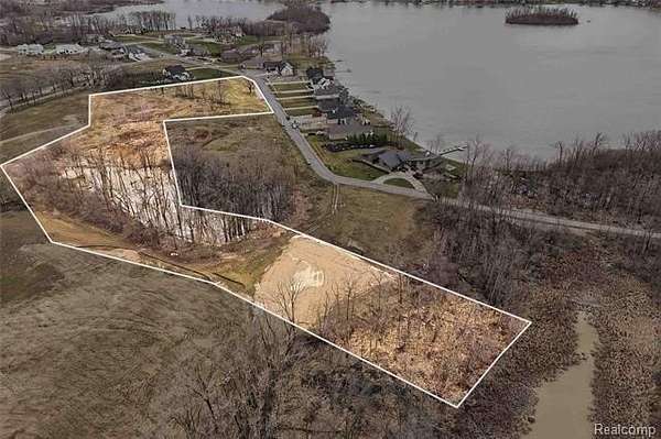 6.76 Acres of Residential Land for Sale in Fenton, Michigan