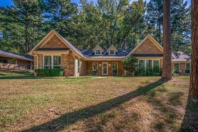 8.66 Acres of Land with Home for Sale in Rusk, Texas