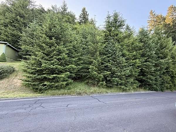 0.18 Acres of Residential Land for Sale in Cottage Grove, Oregon