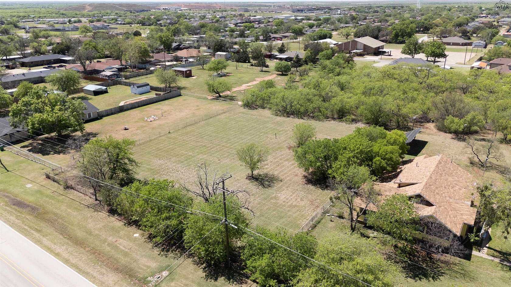 1.47 Acres of Residential Land for Sale in Iowa Park, Texas
