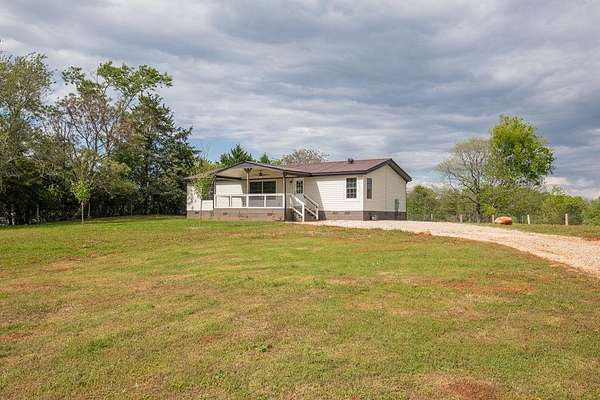 1.5 Acres of Land with Home for Sale in Lexington, Georgia