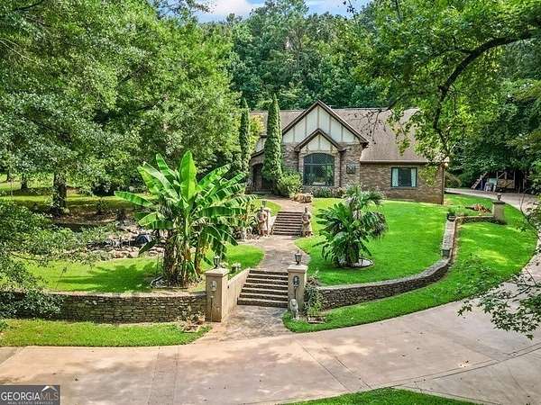 3.6 Acres of Land with Home for Sale in Decatur, Georgia