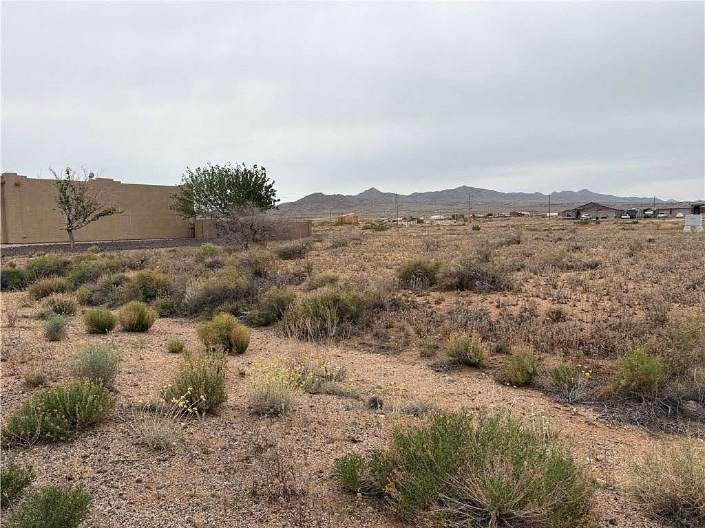 0.78 Acres of Residential Land for Sale in Kingman, Arizona