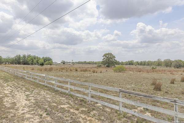 5 Acres of Residential Land for Sale in La Vernia, Texas