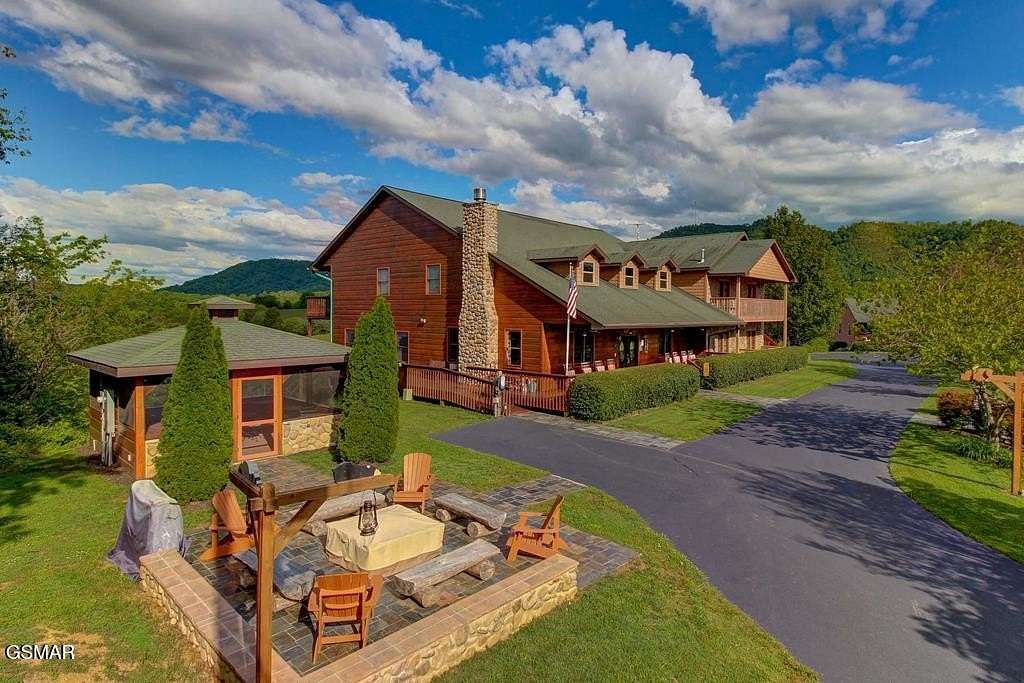 10.4 Acres of Land with Home for Sale in Sevierville, Tennessee