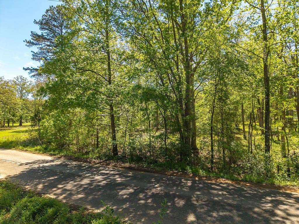 0.99 Acres of Land for Sale in Nacogdoches, Texas