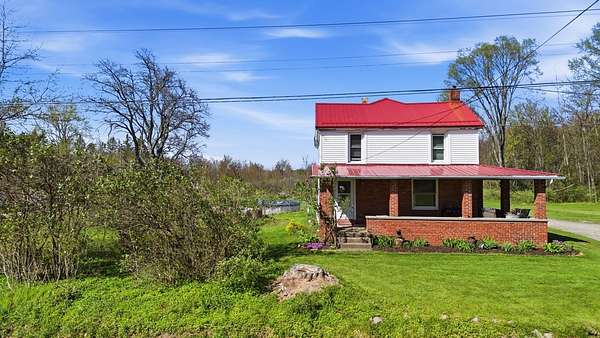 1.5 Acres of Land with Home for Sale in Erie, Pennsylvania