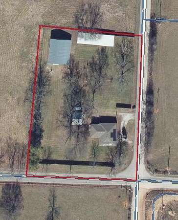 1.5 Acres of Land with Home for Sale in Decatur, Arkansas