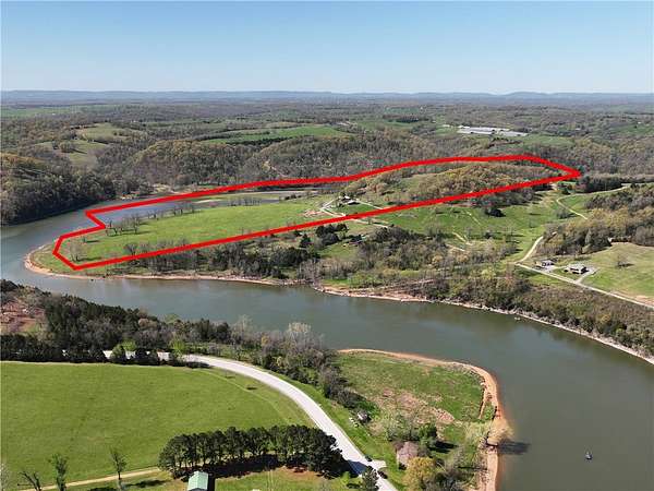 34 Acres of Agricultural Land with Home for Sale in Green Forest, Arkansas