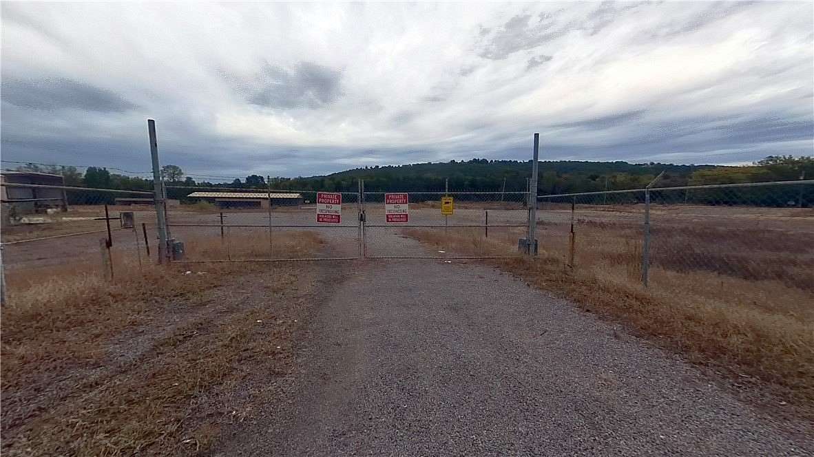 6 Acres of Improved Mixed-Use Land for Sale in Russellville, Arkansas