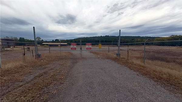 6 Acres of Improved Mixed-Use Land for Sale in Russellville, Arkansas