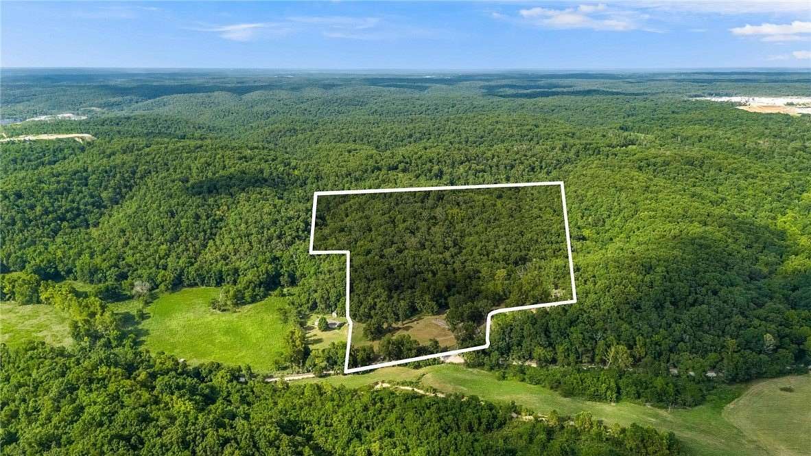 20 Acres of Recreational & Residential Land for Sale in Gravette, Arkansas