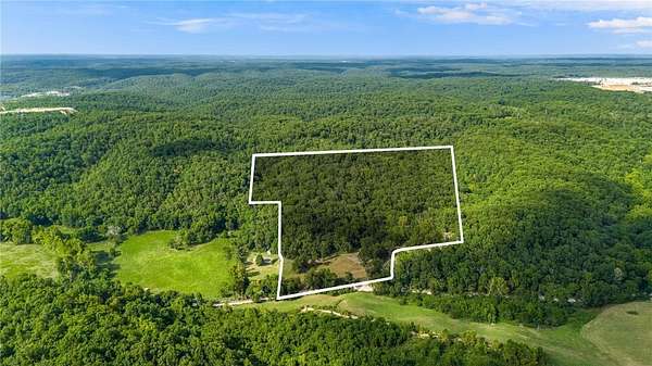 20 Acres of Recreational & Residential Land for Sale in Gravette, Arkansas