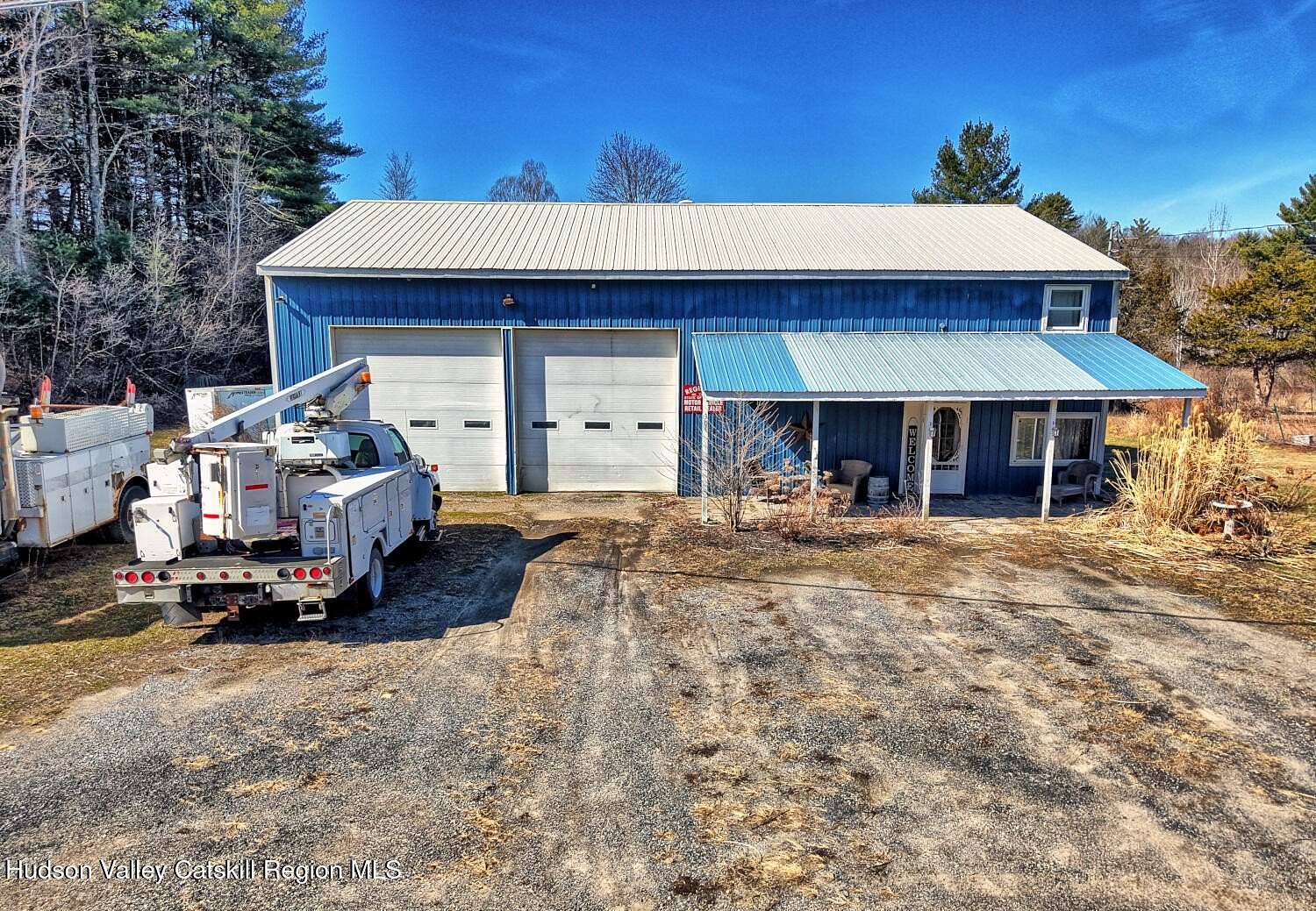 5.8 Acres of Improved Mixed-Use Land for Sale in Earlton, New York