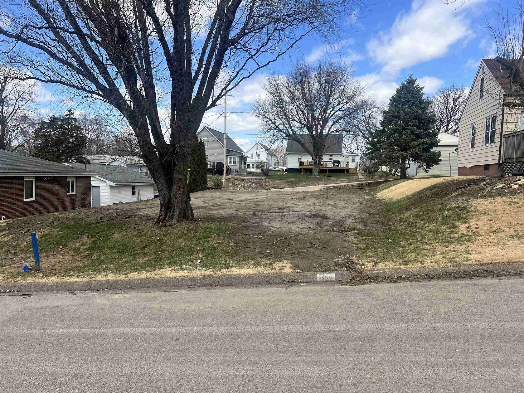 0.13 Acres of Residential Land for Sale in Dubuque, Iowa
