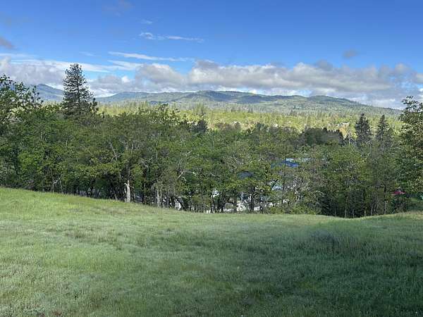 0.54 Acres of Residential Land for Sale in Shady Cove, Oregon