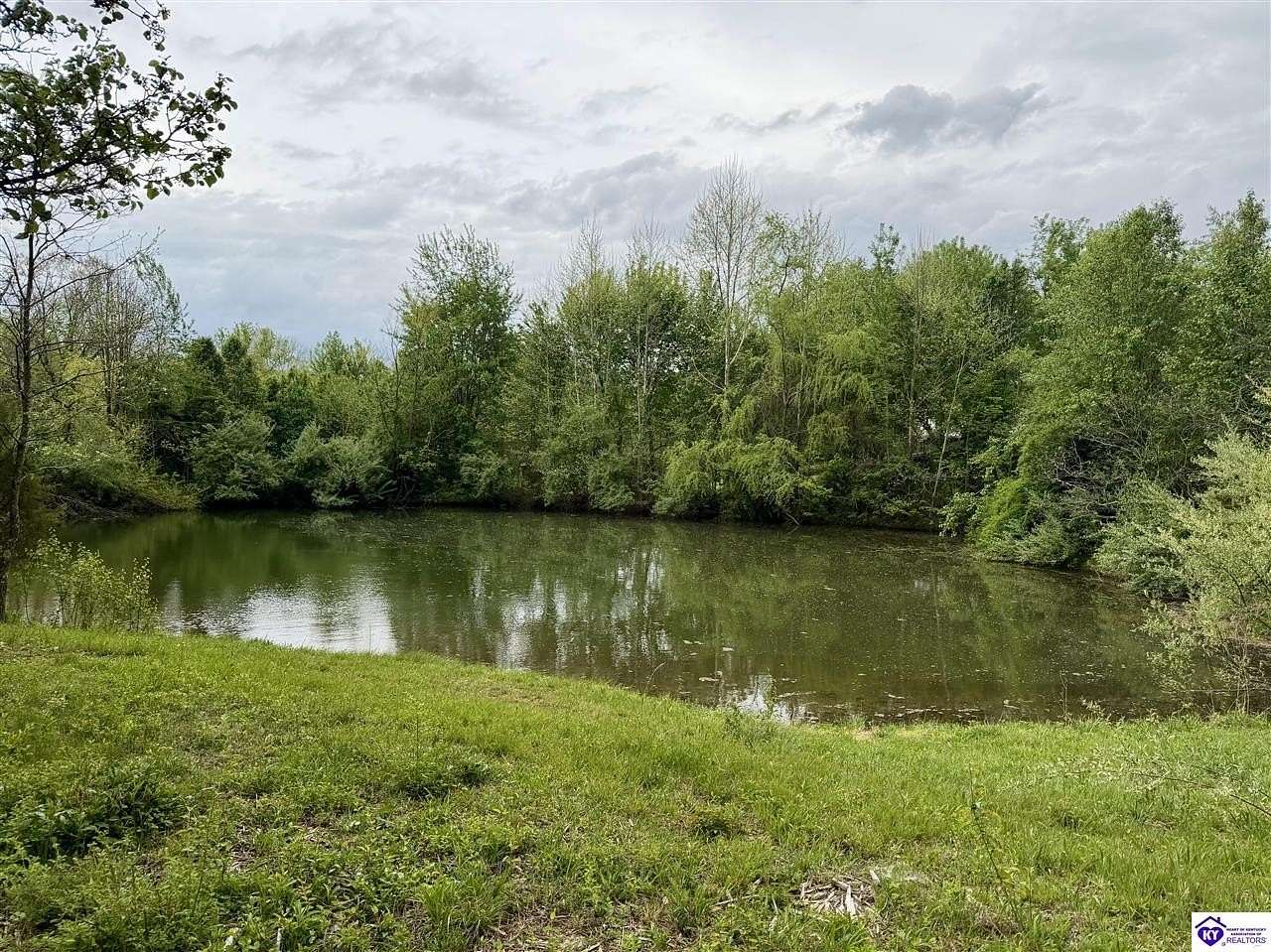 3.27 Acres of Land with Home for Sale in Elizabethtown, Kentucky