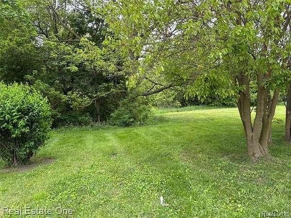 0.22 Acres of Residential Land for Sale in Pontiac, Michigan