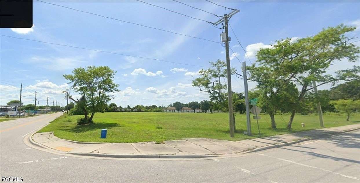 0.27 Acres of Commercial Land for Sale in Fort Myers, Florida